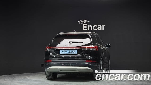 Audi Q4 e-Tron (F4), 2025 4
