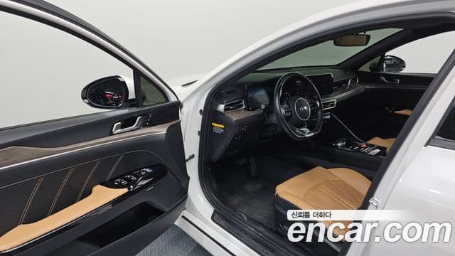 Kia K5 3세대 Signature, 2020 10