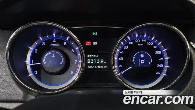 Hyundai YF Sonata LPI top, 2011 8