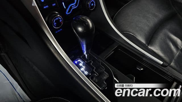 Hyundai YF Sonata LPI top, 2011 9