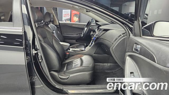 Hyundai YF Sonata LPI top, 2011 12