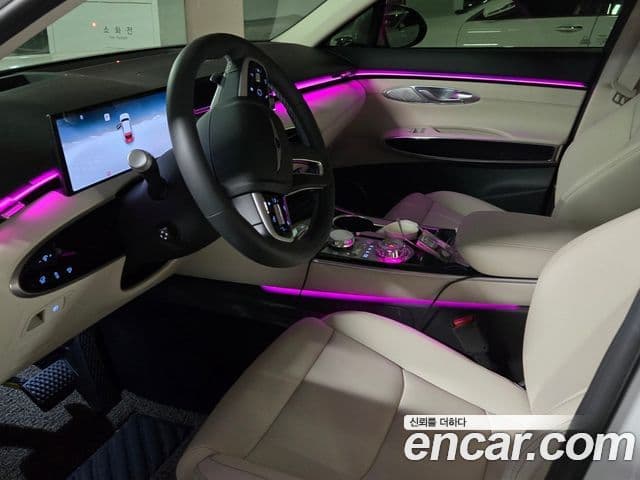 Genesis GV70, 2025 1