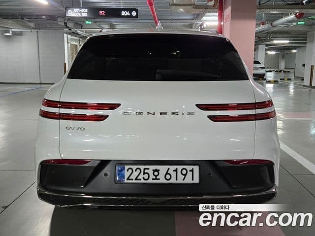Genesis GV70, 2025 4