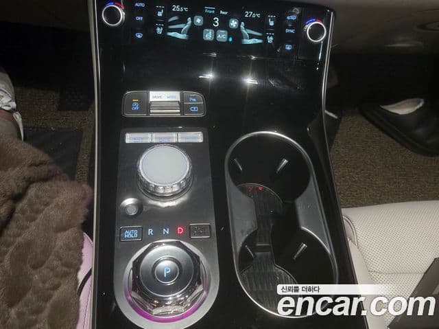 Genesis GV70, 2025 9