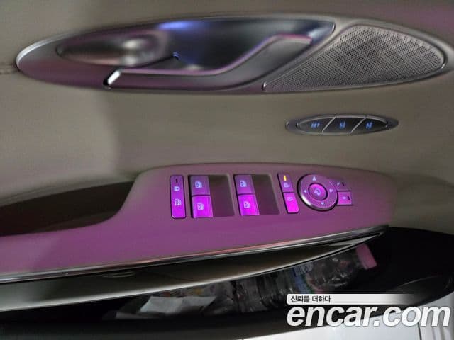 Genesis GV70, 2025 14