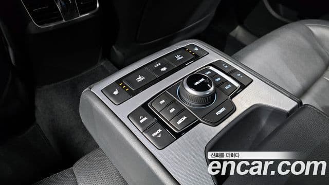 Genesis G80 Premium Luxury, 2019 17
