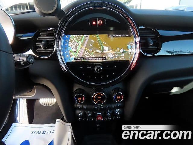 Mini Cooper S 3세대, 2024 14