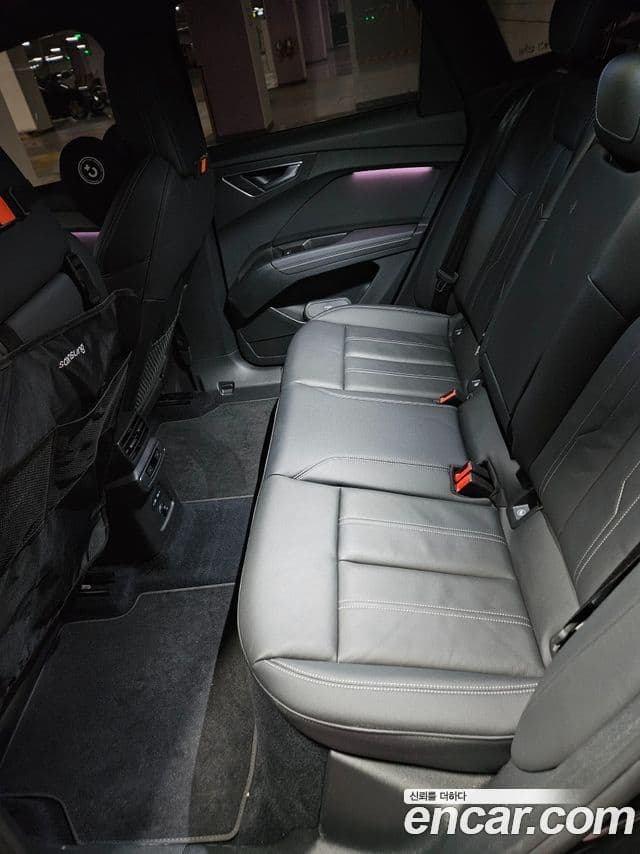 Audi Q4 e-Tron (F4) 40 Premium Sportback, 2022 11