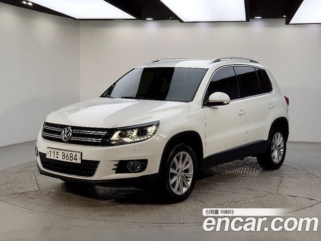 Volkswagen New Tiguan 5N, 2015 1