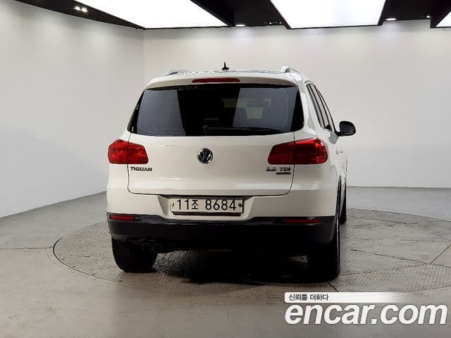 Volkswagen New Tiguan 5N, 2015 4