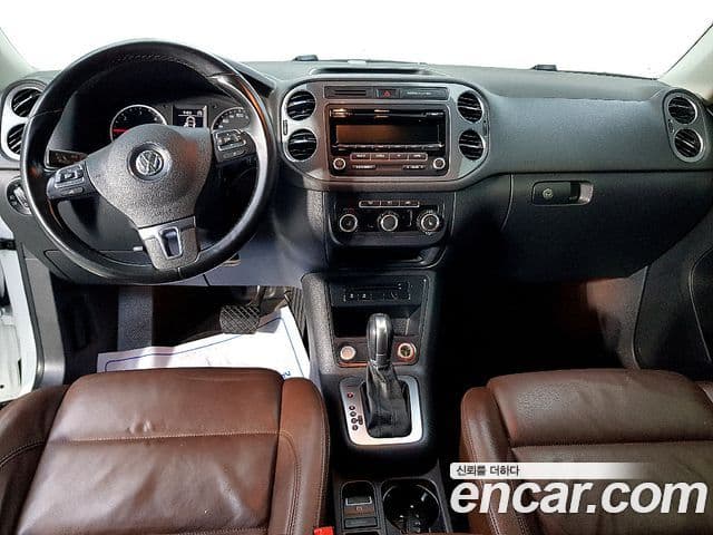 Volkswagen New Tiguan 5N, 2015 7