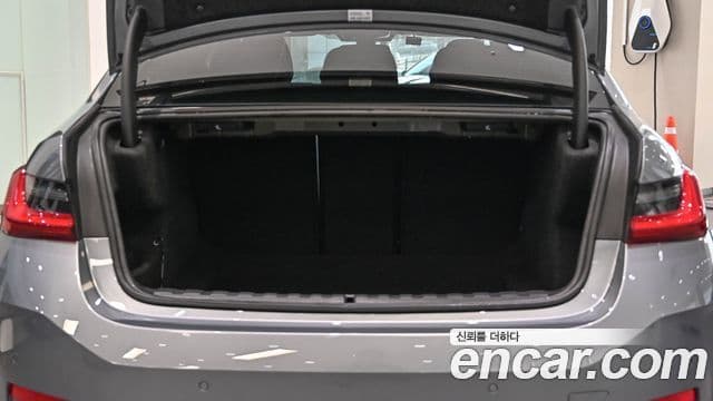 BMW 3시리즈 (G20), 2025 7