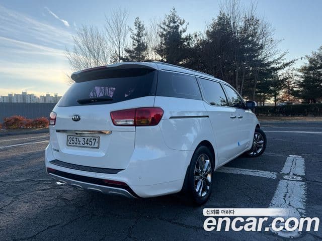 Kia All New Carnival Prestige, 2017 4