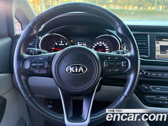 Kia All New Carnival Prestige, 2017 9