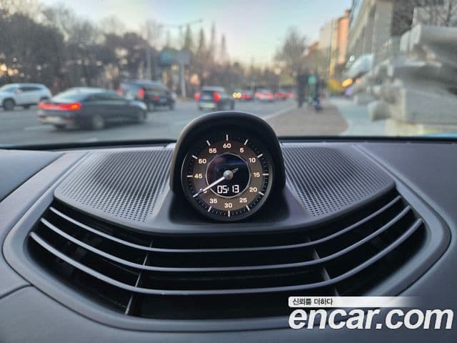 Porsche 타이칸 4S, 2021 12