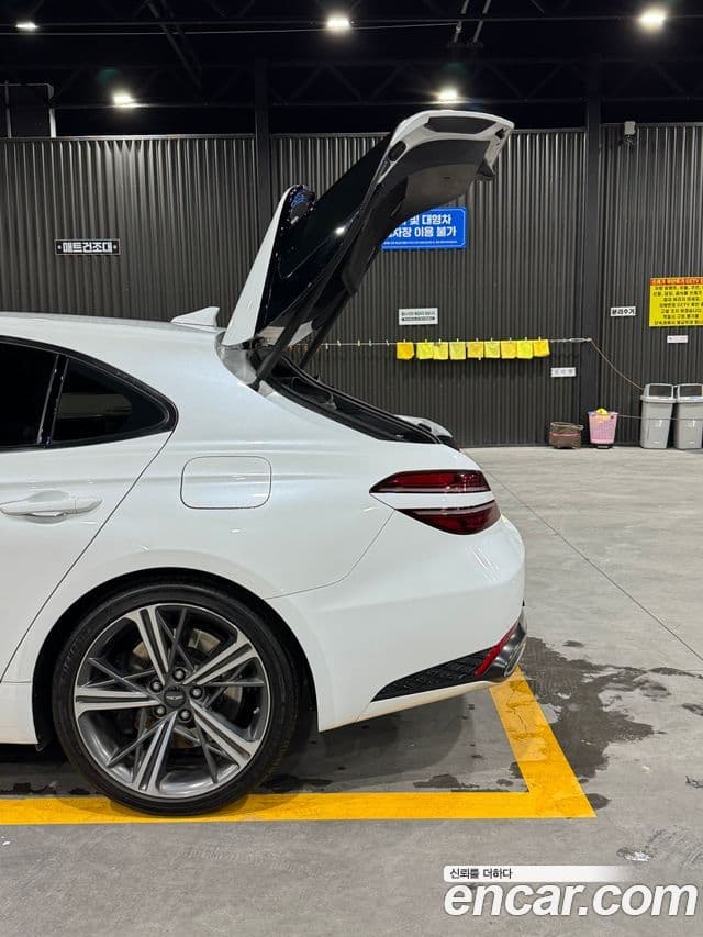 Genesis The / новый New G70 슈팅브레이크, 2024 4