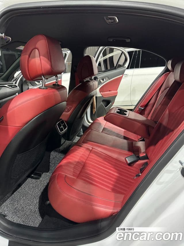 Genesis The / новый New G70 슈팅브레이크, 2024 18