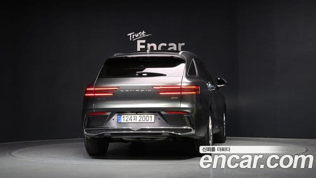 Genesis GV70, 2025 4