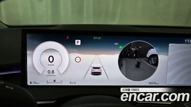 Genesis GV70, 2025 8