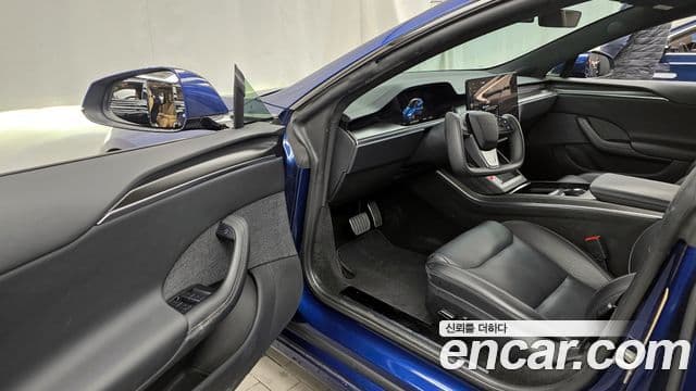 Tesla модель S Plaid, 2023 10