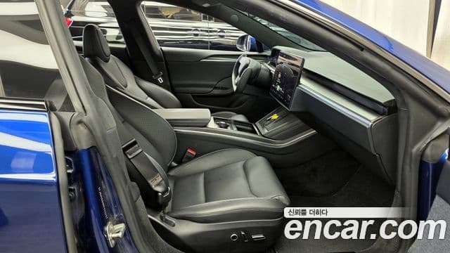 Tesla модель S Plaid, 2023 11