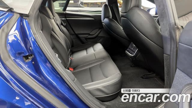 Tesla модель S Plaid, 2023 12