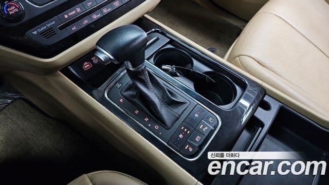 Kia All New Carnival Noblesse, 2017 9