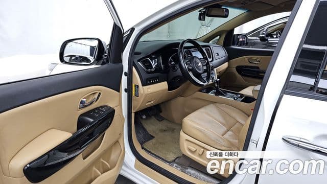 Kia All New Carnival Noblesse, 2017 10