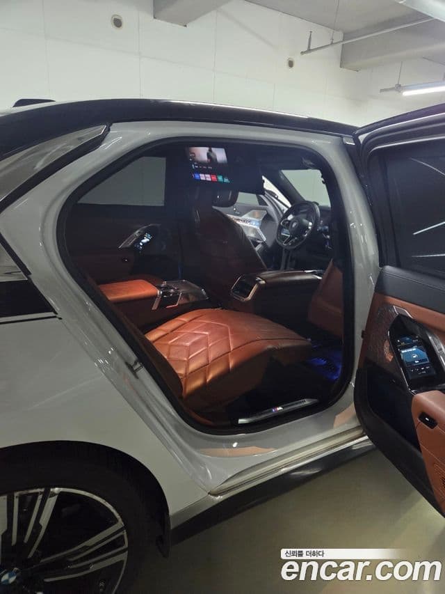 BMW 7시리즈 (G70) 750e xDrive M Sport, 2023 12