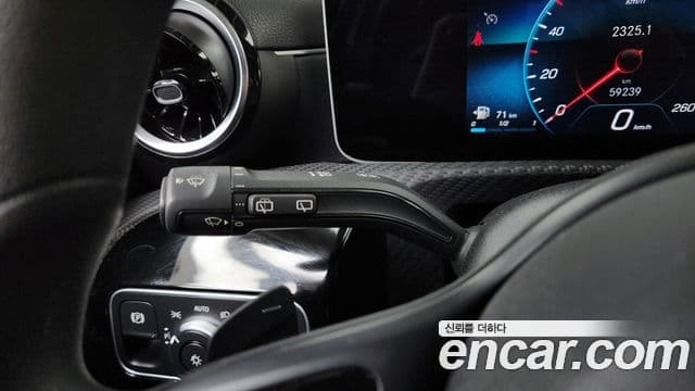 Mercedes-Benz A-класс W177 A220 хэтчбек, 2020 19