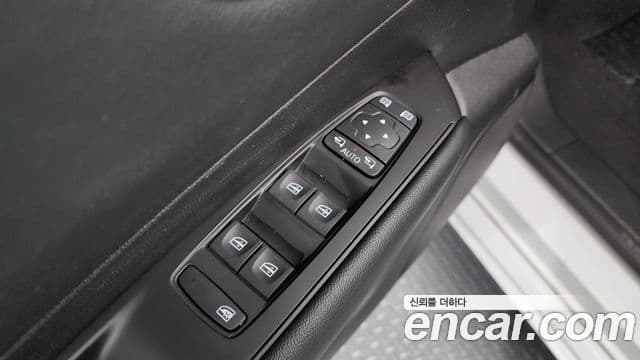 Renault Korea(Samsung) SM6 2.0 LPe SE (для людей с инвалидностью), 2019 12