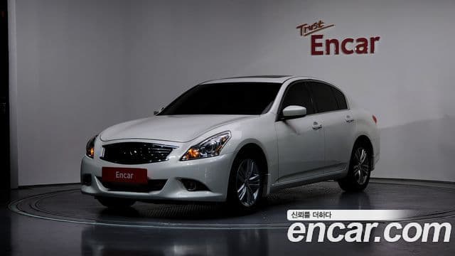 Infiniti G37 V36, 2011 1