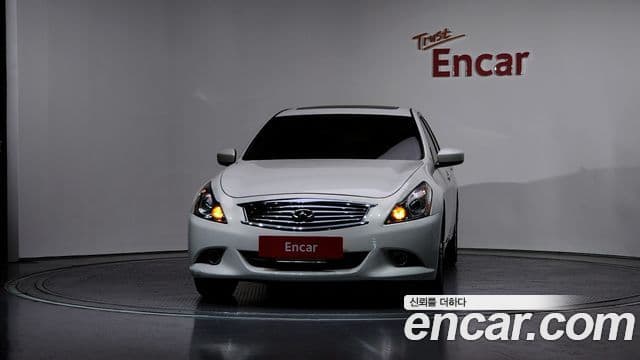 Infiniti G37 V36, 2011 3