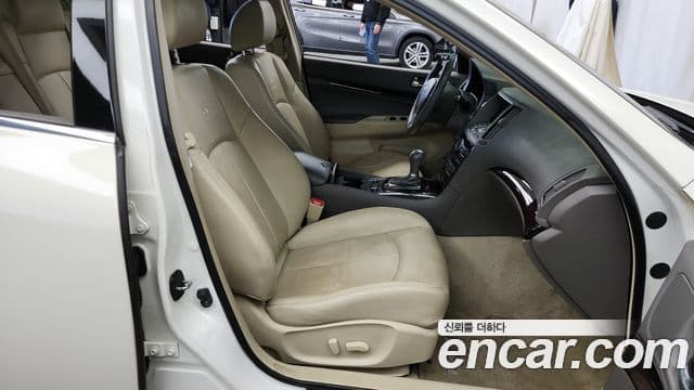 Infiniti G37 V36, 2011 11