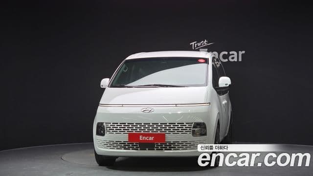 Hyundai Staria Modern, 2024 3