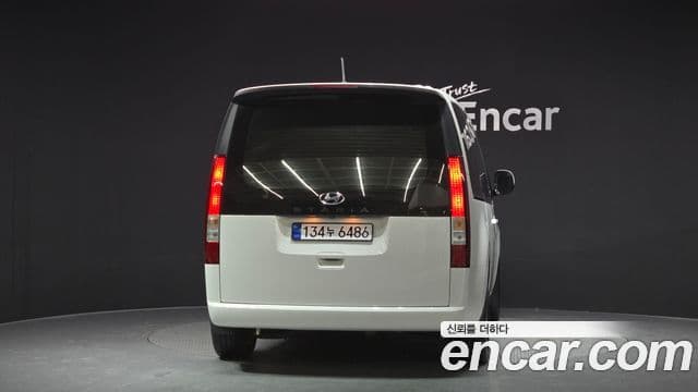 Hyundai Staria Modern, 2024 4