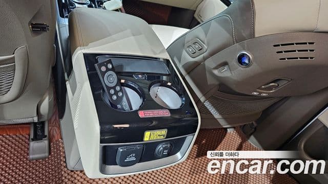 Kia Carnival 4세대 Signature, 2023 10