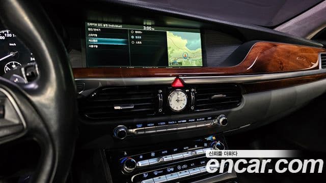 Genesis EQ900 Prestige, 2016 14