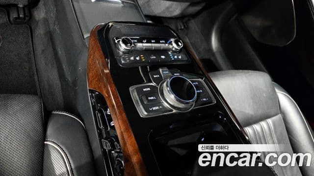 Genesis EQ900 Prestige, 2016 17