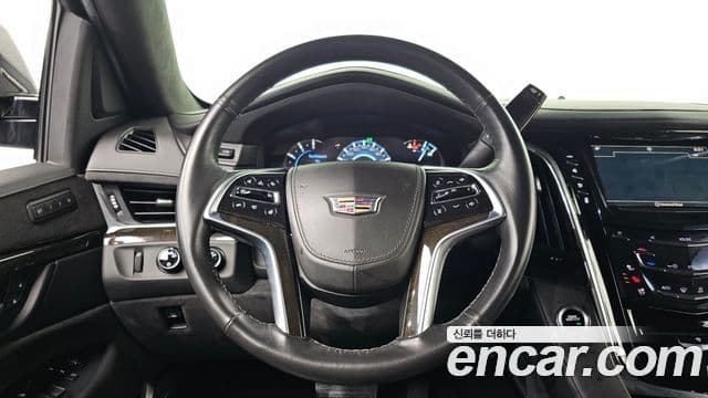 Cadillac Escalade 4세대, 2018 14