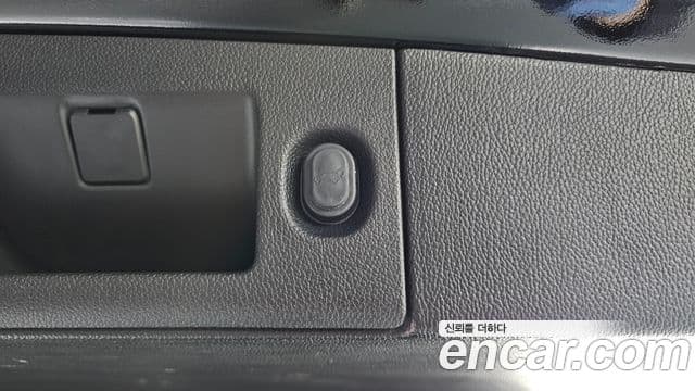 Cadillac Escalade 4세대, 2018 20