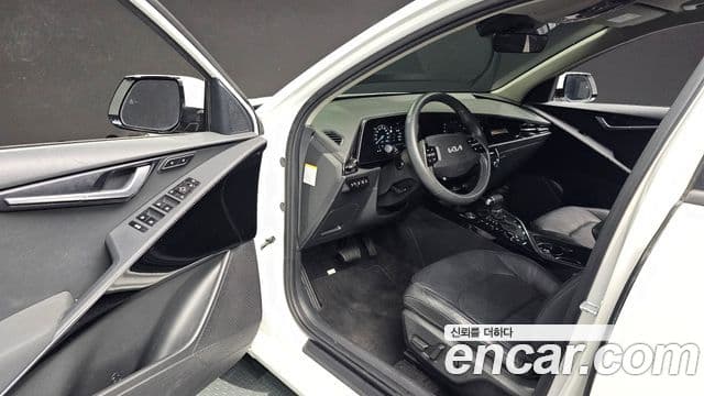 Kia D All New Niro Prestige, 2022 12