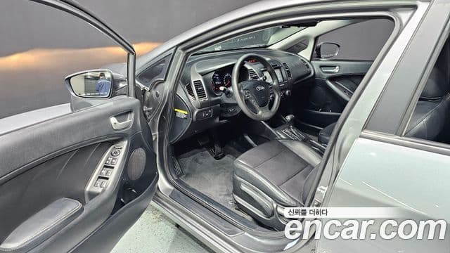 Kia K3 Deluxe, 2015 11