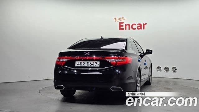 Hyundai Grandeur HG HG300 Premium Collection, 2017 4