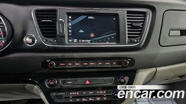 Kia All New Carnival Luxury, 2017 14