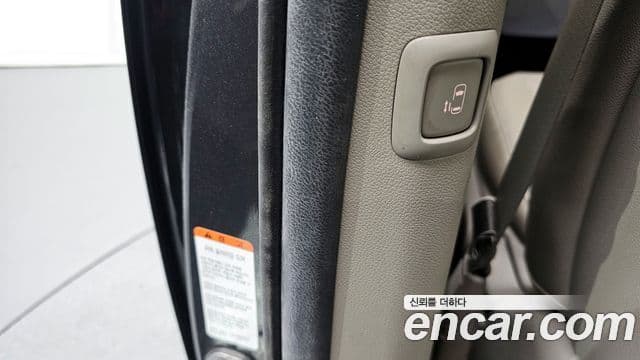 Kia All New Carnival Luxury, 2017 18