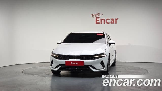 Kia K5 гибрид 3세대 Signature, 2023 3