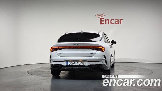 Kia K5 гибрид 3세대 Signature, 2023 4