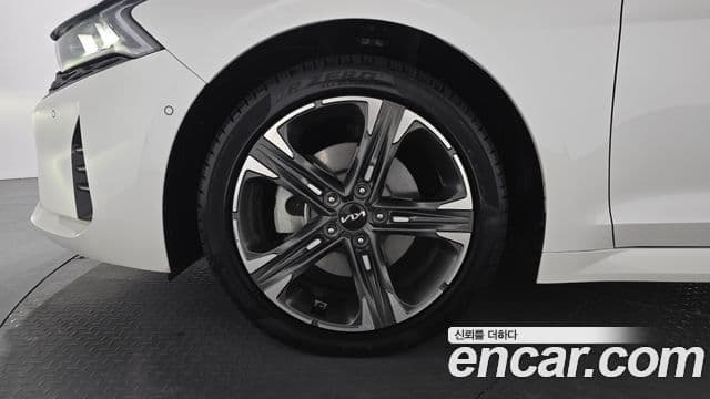 Kia K5 гибрид 3세대 Signature, 2023 все фото