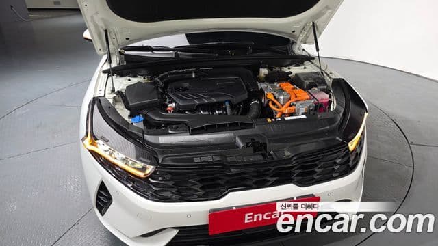 Kia K5 гибрид 3세대 Signature, 2023 6